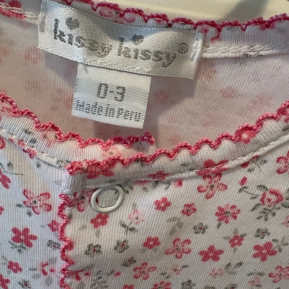 NWOT Kissy Kissy Pink Floral Footie Size 0-3